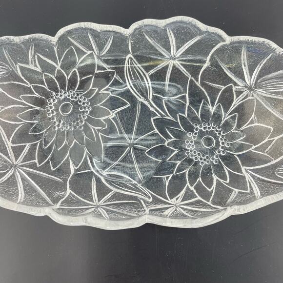 Vtg Indiana Glass Sunflower Relish Tray, Pressed Clear Glass Textured Bowl - Picture 6 of 16